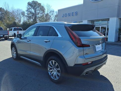 Used 2023 Cadillac XT4 Premium Luxury image 4