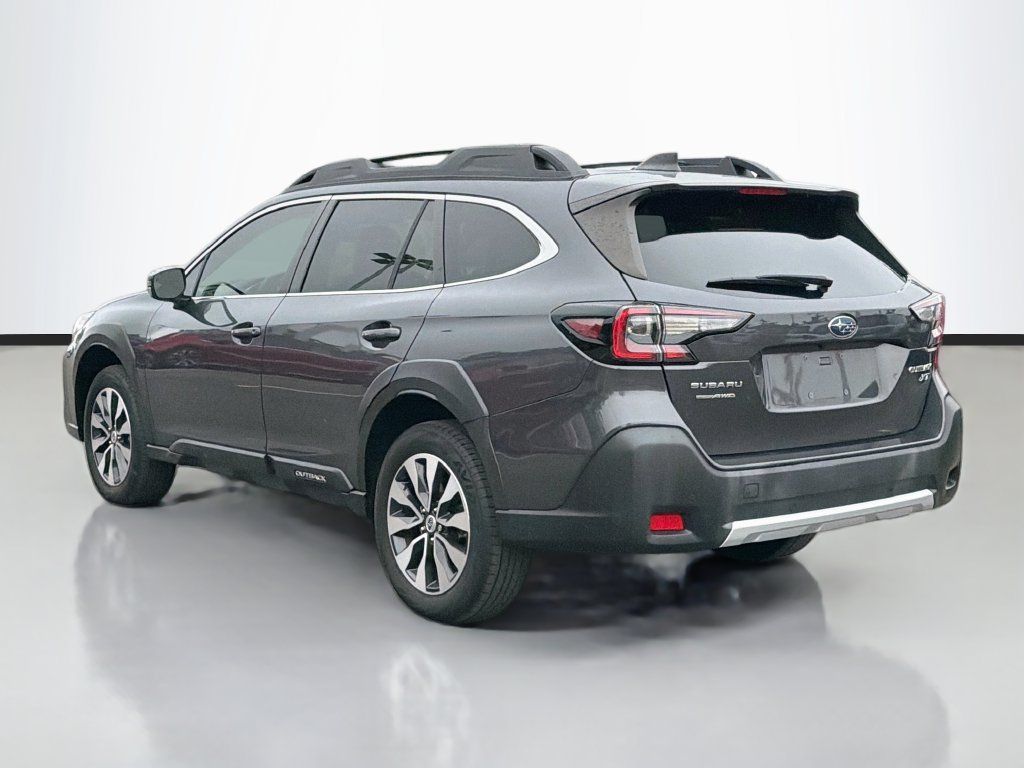 Used 2024 Subaru Outback Limited XT AWD/4WD image 8