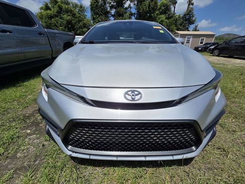 Used 2020 Toyota Corolla SE FWD image 3