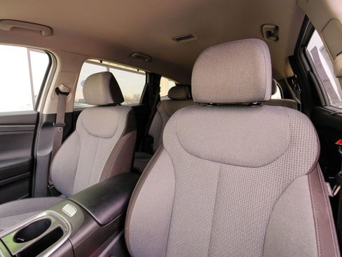 Used 2023 Hyundai Santa Fe SEL Convenience image 26