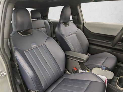 Certified 2025 MINI Cooper 2-Door Hardtop FWD image 19