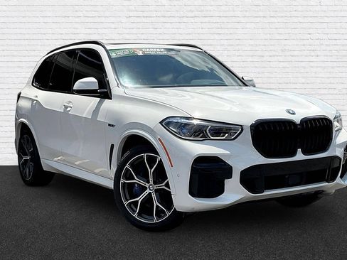 Used 2023 BMW X5 xDrive45e w/ Executive Package AWD/4WD image 3