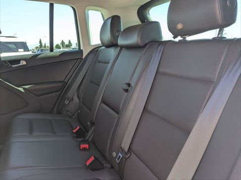 Used 2014 Volkswagen Tiguan SE FWD image 24