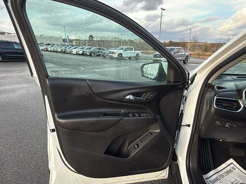 Used 2021 Chevrolet Equinox LT AWD/4WD image 22