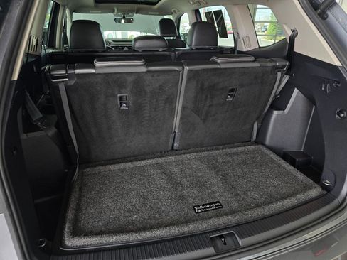 Used 2023 Volkswagen Atlas SE w/ Panoramic Sunroof Package AWD/4WD image 15