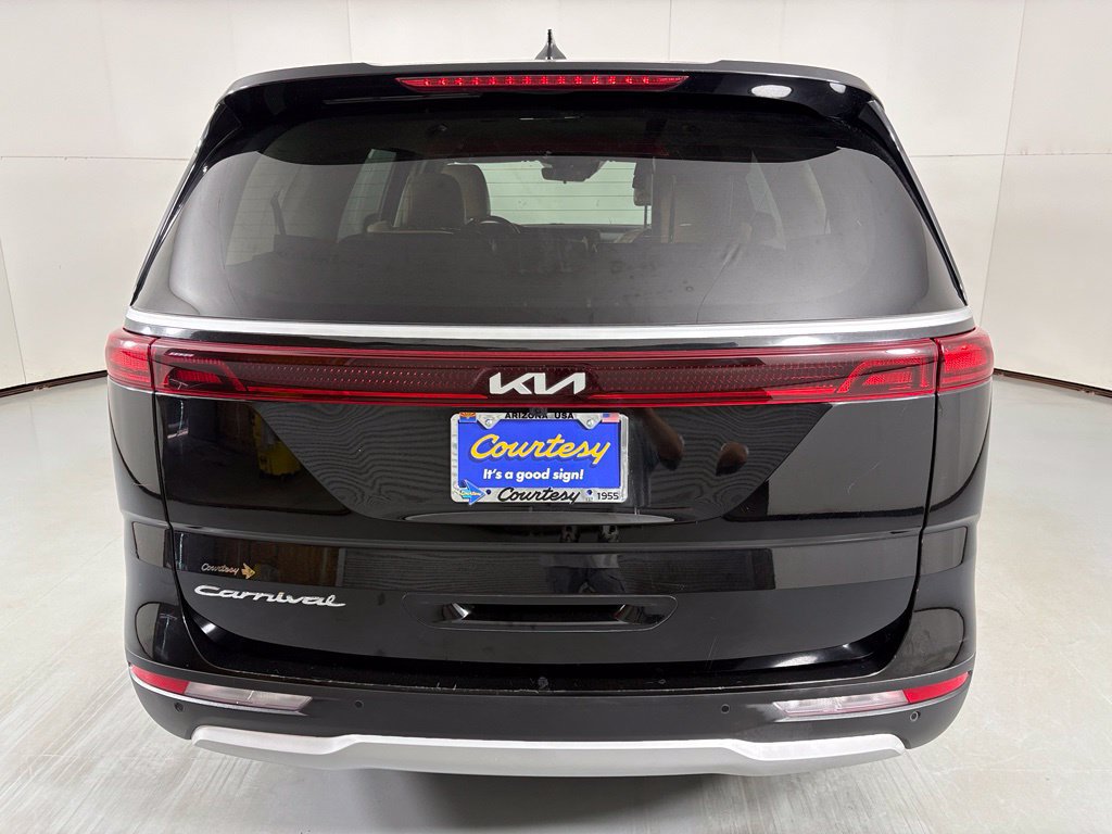 Used 2022 Kia Carnival LX FWD image 7