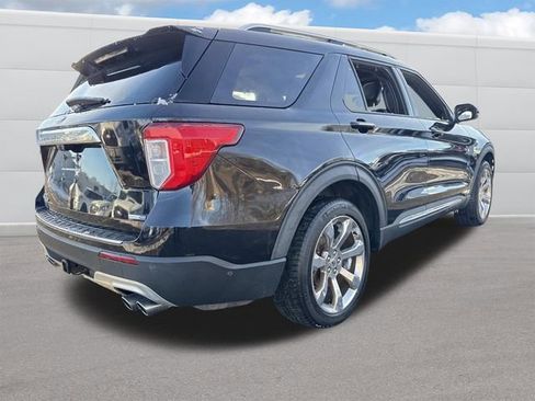 Used 2020 Ford Explorer Platinum image 9