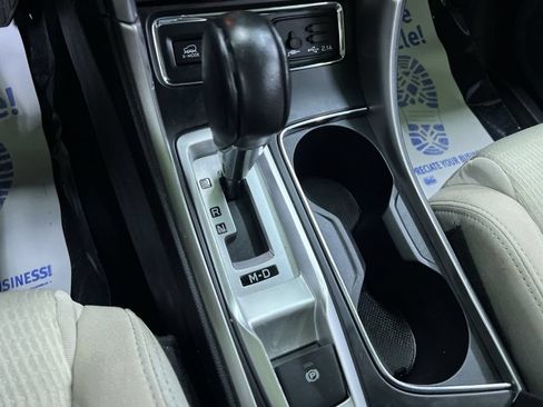 Used 2019 Subaru Ascent Premium AWD/4WD image 23