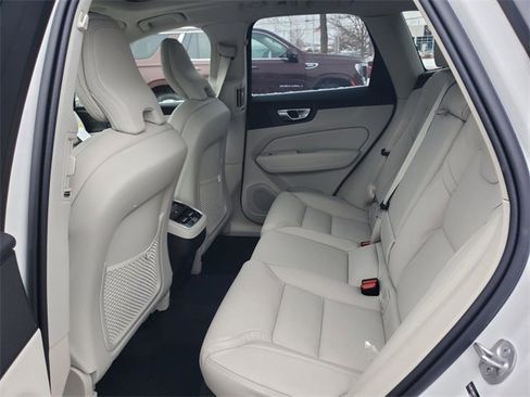 New 2026 Volvo XC60 B5 Ultra w/ Protection Package Premier image 25