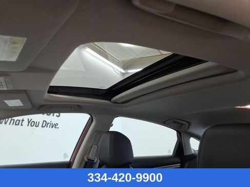 Used 2020 Honda Civic Touring image 30