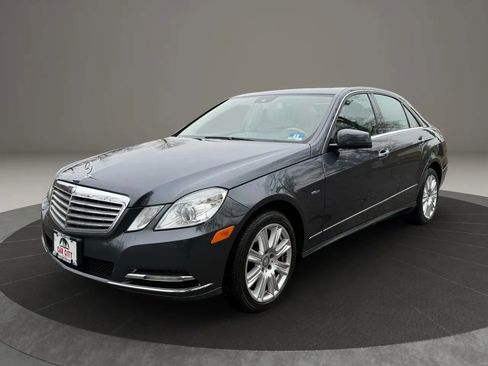 Used 2012 Mercedes-Benz E 350 E 350 4MATIC Sedan 4D image 4