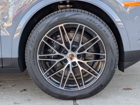 New 2026 Porsche Cayenne Coupe image 29