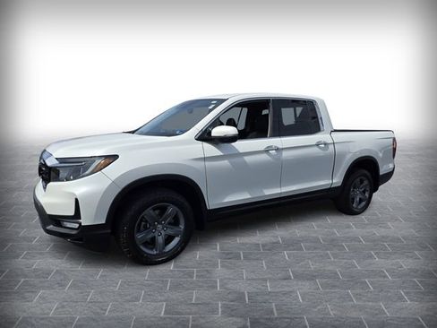 Used 2023 Honda Ridgeline RTL-E image 3
