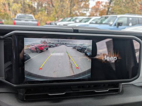 Used 2025 Jeep Wrangler Sport image 25