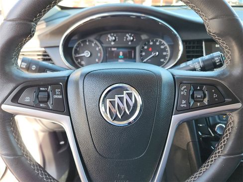 Used 2021 Buick Encore Preferred image 26