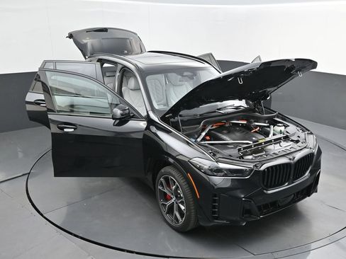 New 2026 BMW X5 xDrive50e w/ M Sport Package image 60
