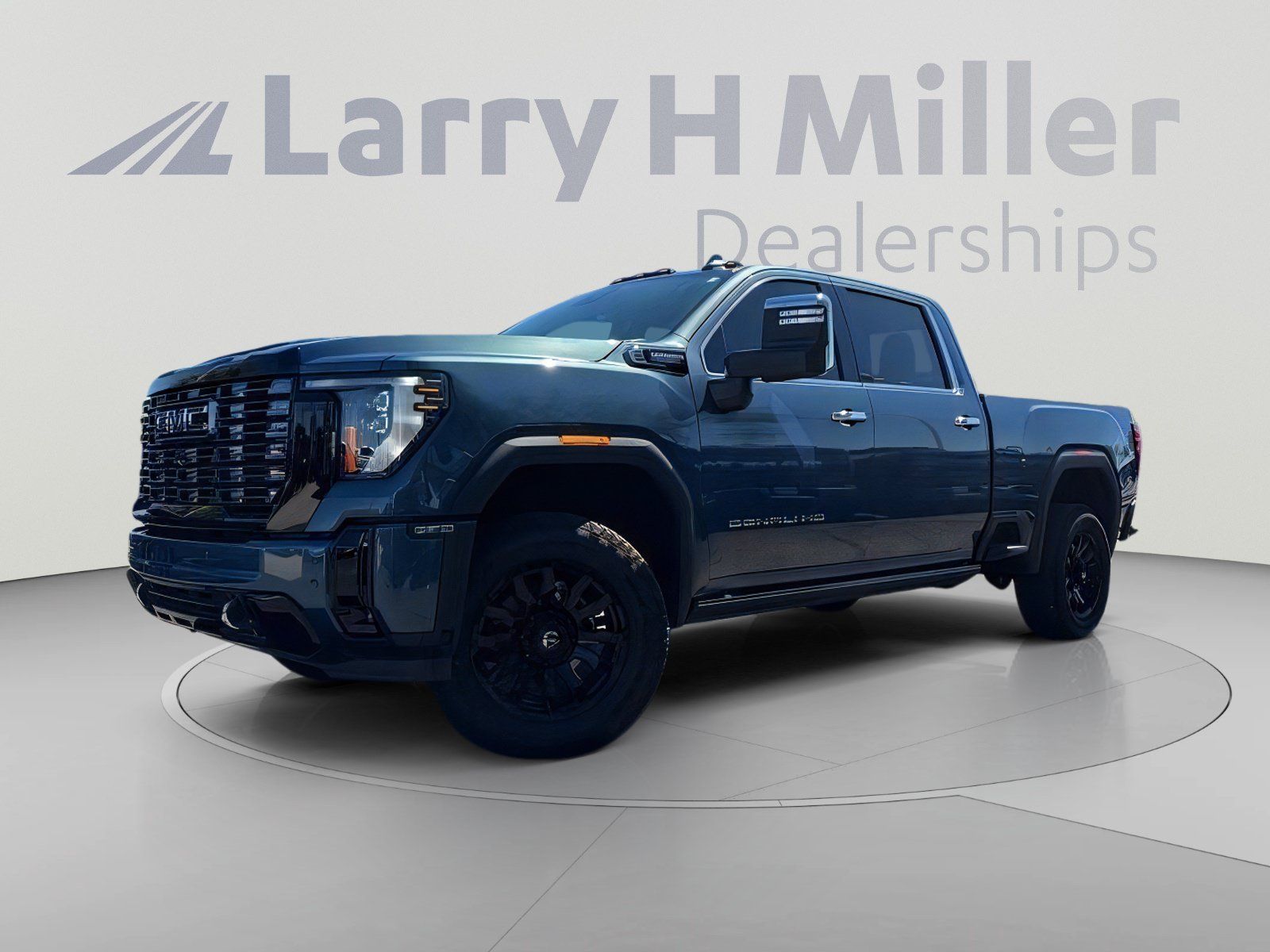 Used 2026 GMC Sierra 2500 Denali Ultimate w/ Max Trailering Package AWD/4WD image 2
