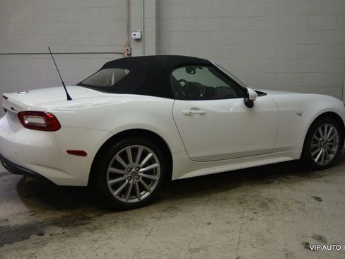 Used 2017 FIAT 124 Spider Lusso image 28