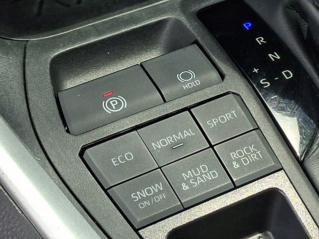 Used 2023 Toyota RAV4 LE AWD/4WD image 24
