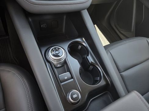New 2026 Ford Explorer Active w/ Active Comfort Package AWD/4WD image 9