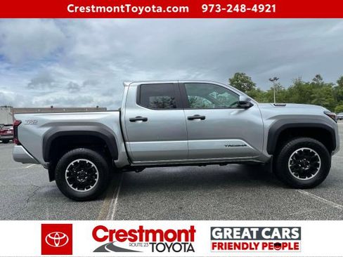 Used 2024 Toyota Tacoma TRD Off-Road image 5