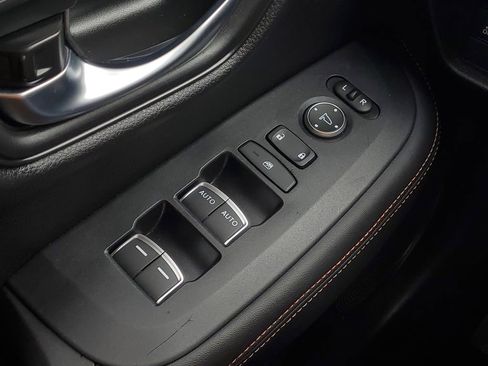 Used 2024 Honda HR-V Sport image 11