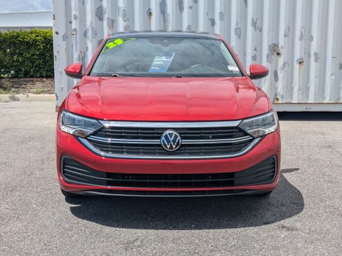 Used 2023 Volkswagen Jetta SE FWD image 9