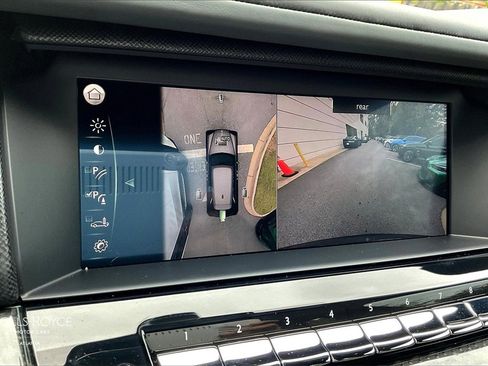 Certified 2022 Rolls-Royce Cullinan Black Badge w/ Dark Exterior Package image 18