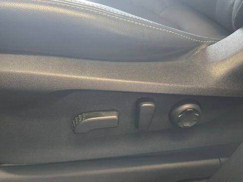 Used 2023 Subaru Ascent Limited image 10