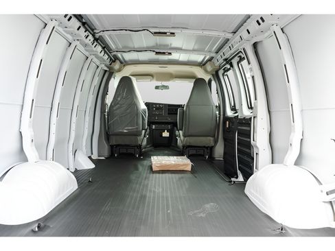 New 2026 Chevrolet Express 3500 w/ Driver Convenience Package RWD image 8