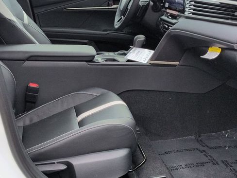 New 2026 Toyota Camry Hybrid w/ Multimedia Upgrade Package image 29