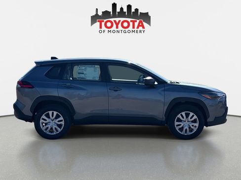 New 2026 Toyota Corolla Cross L image 2