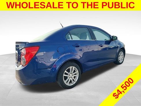 Used 2013 Chevrolet Sonic LT w/ Wheels and Fog Lamp Package FWD image 4