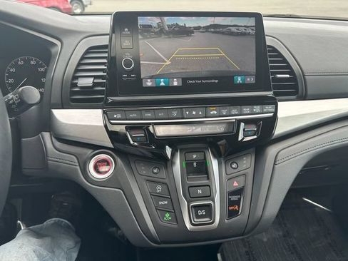 Used 2025 Honda Odyssey EX-L image 17