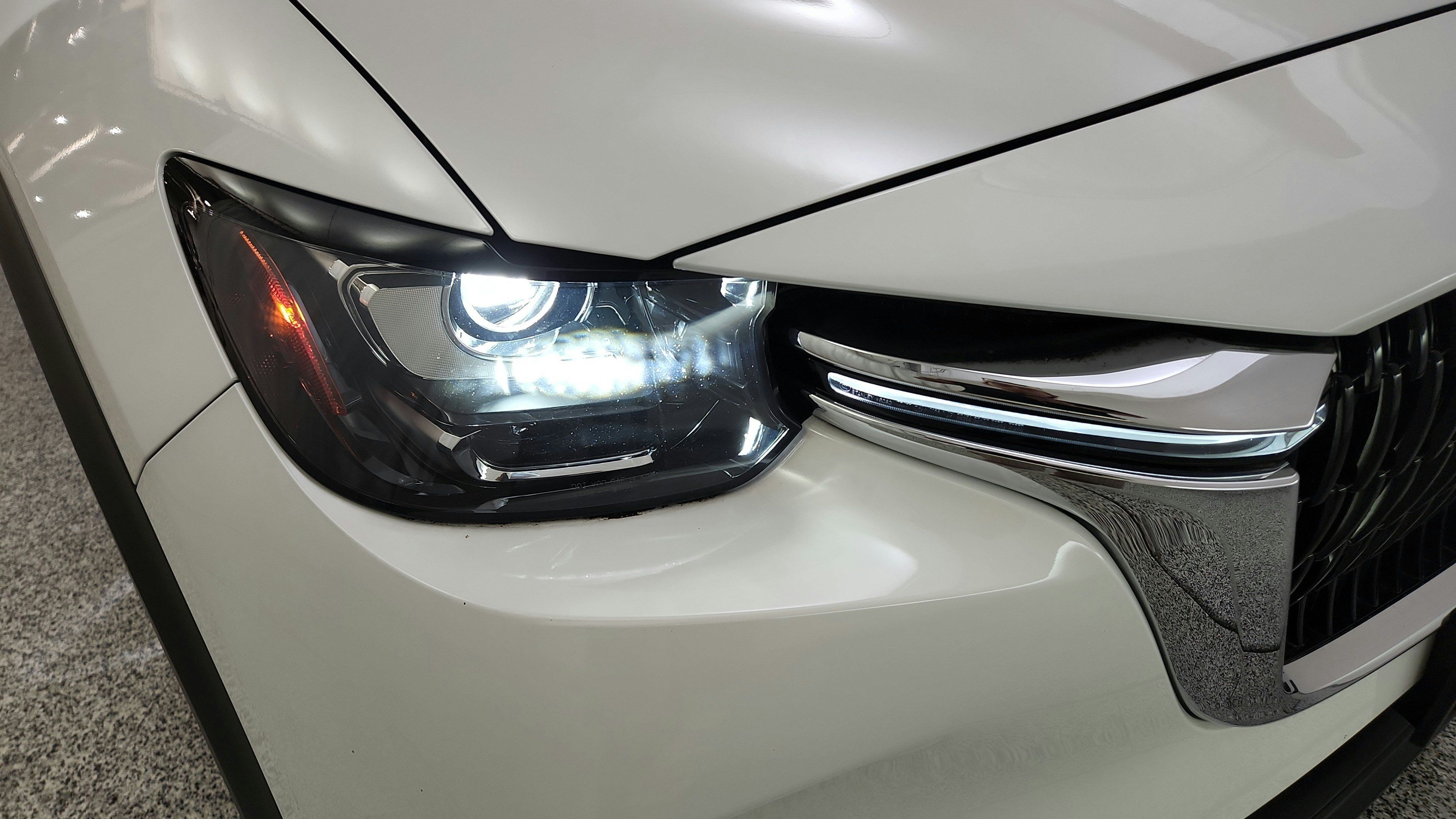 Used 2024 MAZDA CX-90 Plug-In Hybrid w/ Preferred AWD/4WD image 36