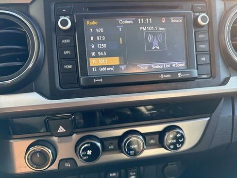 Used 2018 Toyota Tacoma SR5 image 13
