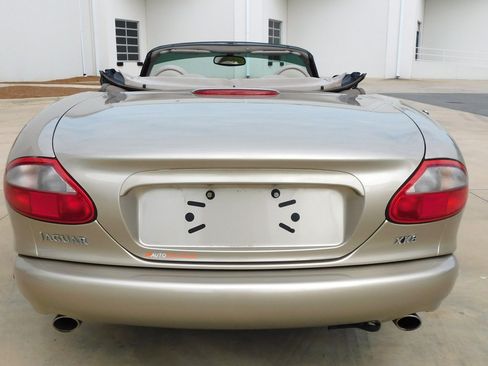 Used 2000 Jaguar XK8 Convertible RWD image 21