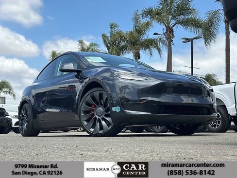 Used 2024 Tesla Model Y Performance AWD/4WD image 1