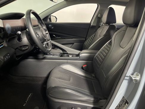 Certified 2023 Hyundai Elantra Limited image 12