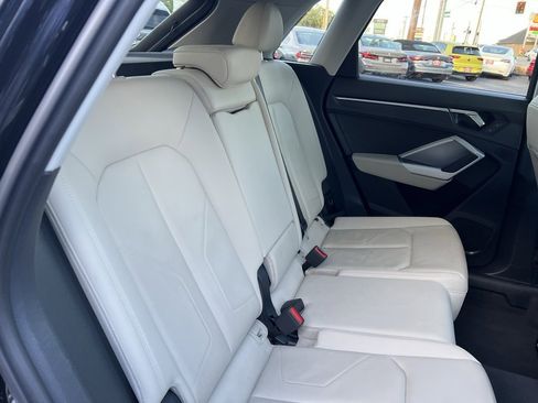 Used 2023 Audi Q3 2.0T Premium image 34