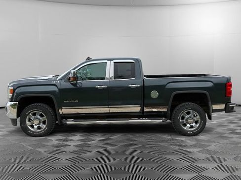 Used 2018 GMC Sierra 2500 SLT AWD/4WD image 2