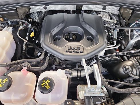 Used 2023 Jeep Grand Cherokee Summit w/ Advanced Protech Group IV image 20