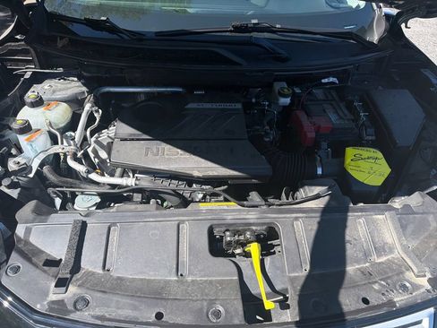 Used 2025 Nissan Rogue SV AWD/4WD image 26