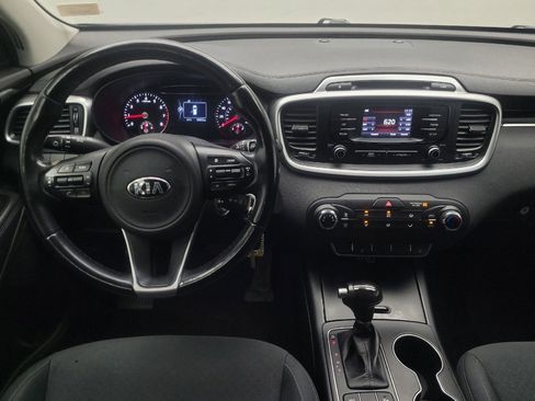 Used 2016 Kia Sorento FWD w/ LX Convenience Package image 22