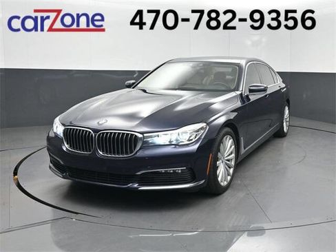 Used 2018 BMW 740i image 1