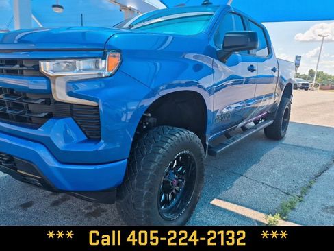 Used 2022 Chevrolet Silverado 1500 RST w/ Z71 Off-Road Package AWD/4WD image 3