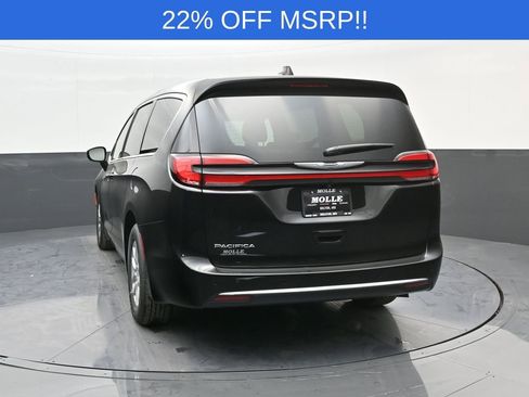 New 2026 Chrysler Pacifica Select FWD image 5