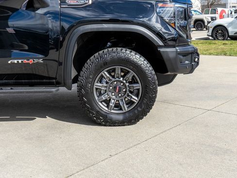 Used 2024 GMC Sierra 1500 AT4X image 39
