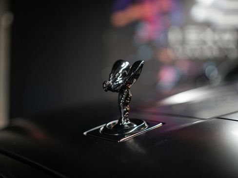 Used 2022 Rolls-Royce Cullinan Black Badge AWD/4WD image 31