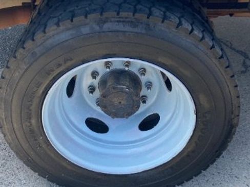 Used 2015 Ford F550 2WD Crew Cab Super Duty image 31